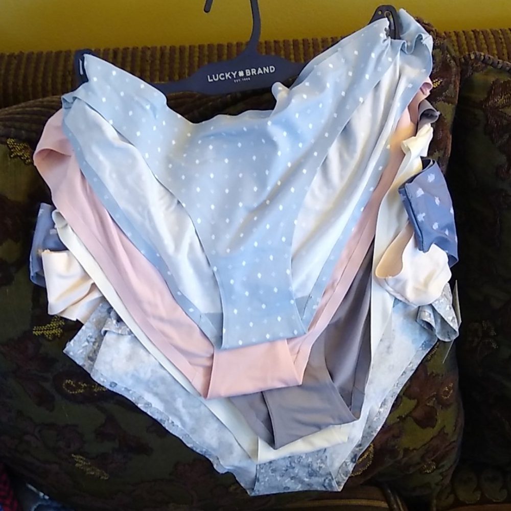 7 pack seamless bikini cut undies